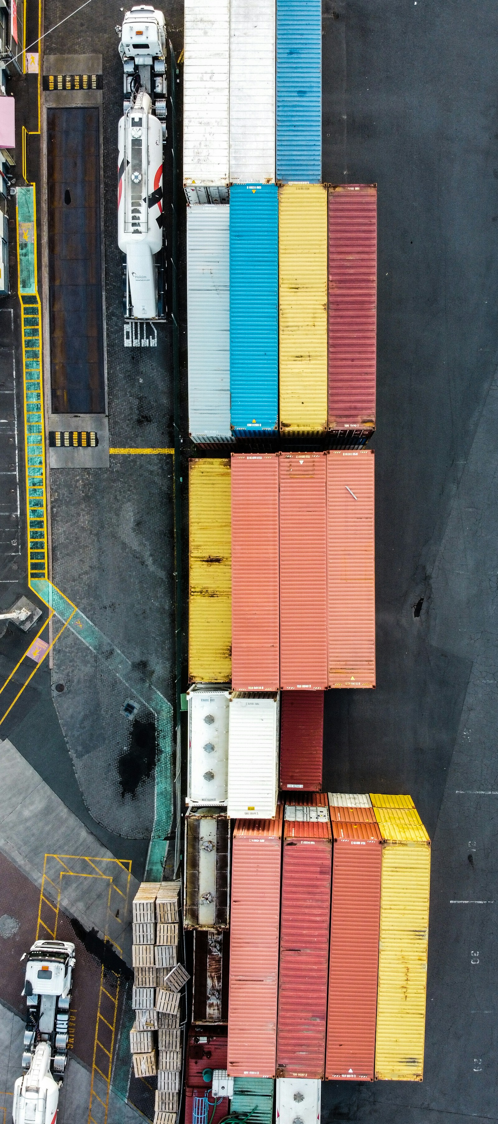 Global logistics network